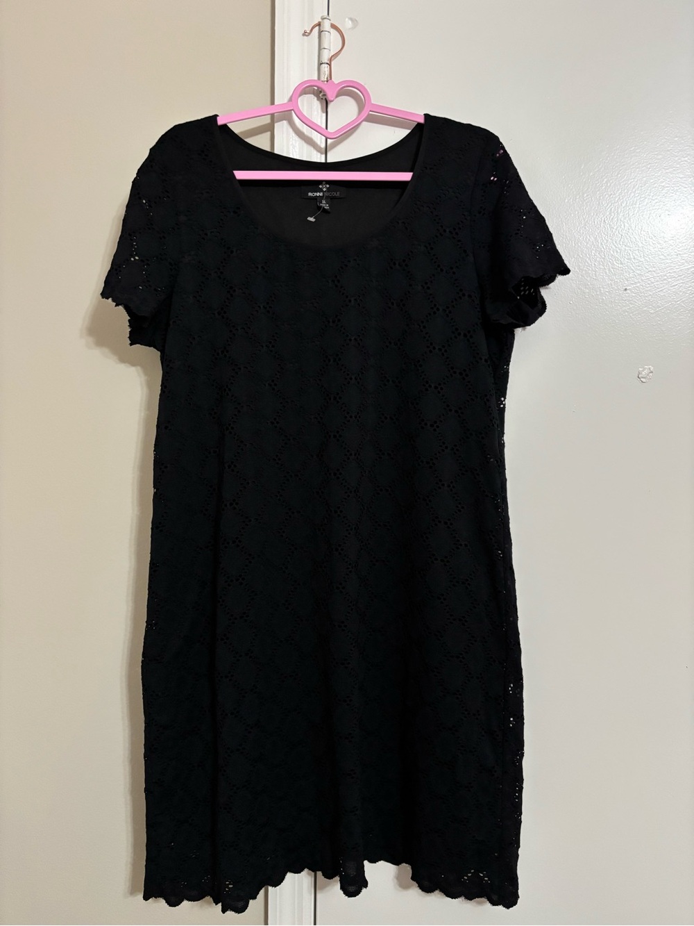 Ronni Nicole Black Eyelet Short Sleeve Shift Dress